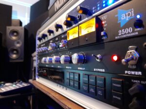 Mastering Studio UK, Mastering engineer, Mastering Rack Gear